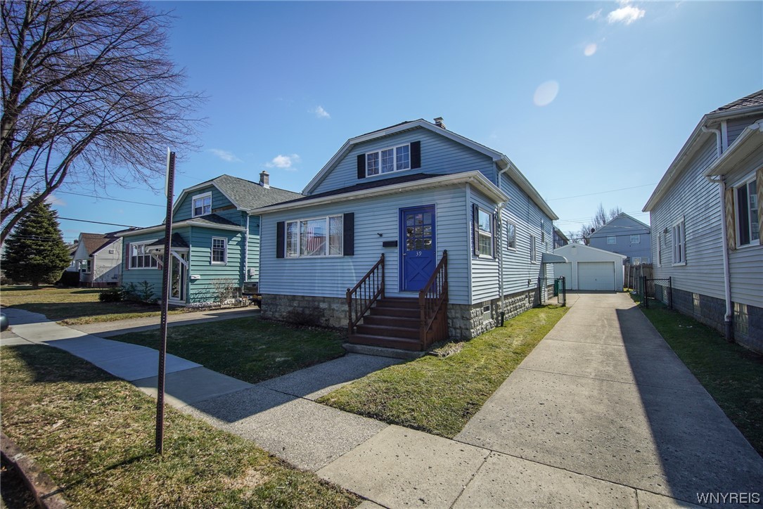 39 Robins Street Buffalo, NY 14220 - Photo 6 of 45