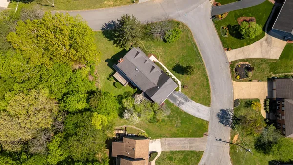 $340,000 | 1905 Woods View Court, Hixson, TN 37343