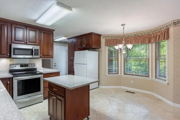 $340,000 | 1905 Woods View Court, Hixson, TN 37343