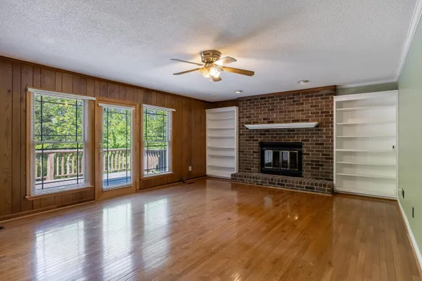 $340,000 | 1905 Woods View Court, Hixson, TN 37343