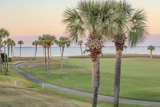 $580,000 | 822 Harbour Point Drive, Unit 822, Miramar Beach, FL 32550