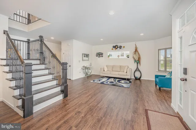 $839,000 | 4555 Lark Meadows Drive, Mechanicsburg, PA 17055