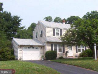 112 Woodlawn Road Warminster, PA 18974 - Photo 1 of 5 Gallery Image 1