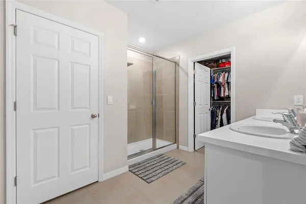 a view of a hallway with elevator