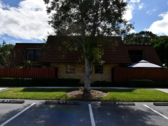 $39,000 | 1458 North Lawnwood Circle, Unit 26B, Fort Pierce, FL 34950