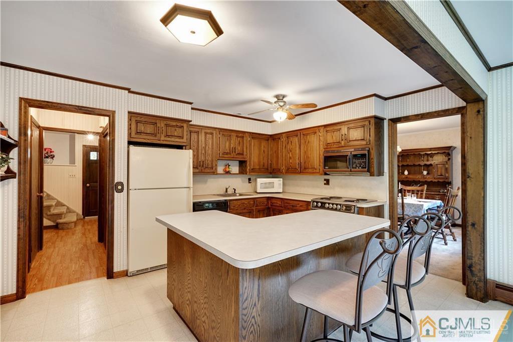 3 Delwood Road Chester, NJ 07930 - Photo 6 of 25