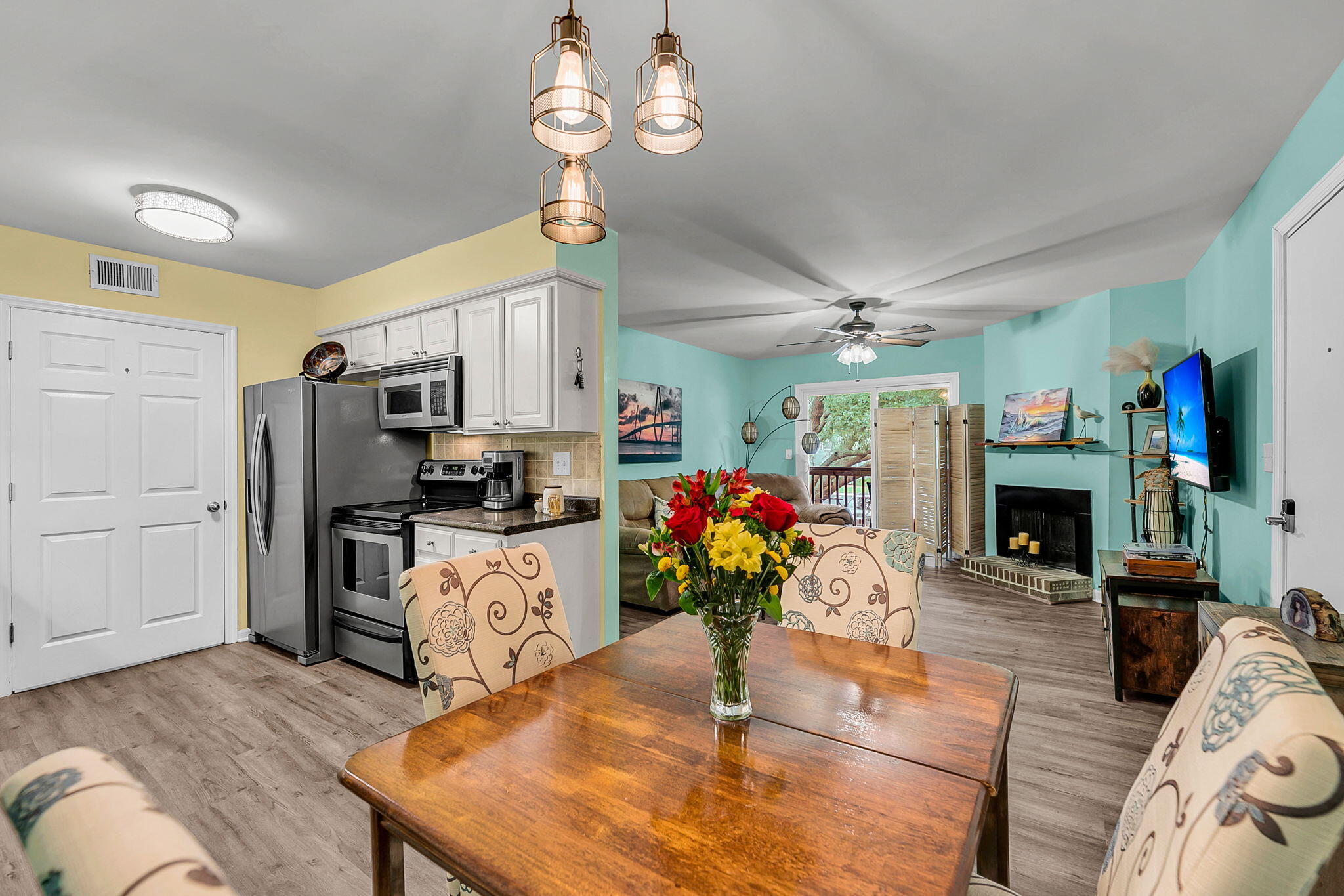 1402 Camp Road, Unit 6E Charleston, SC 29412 - Photo 4 of 28 4