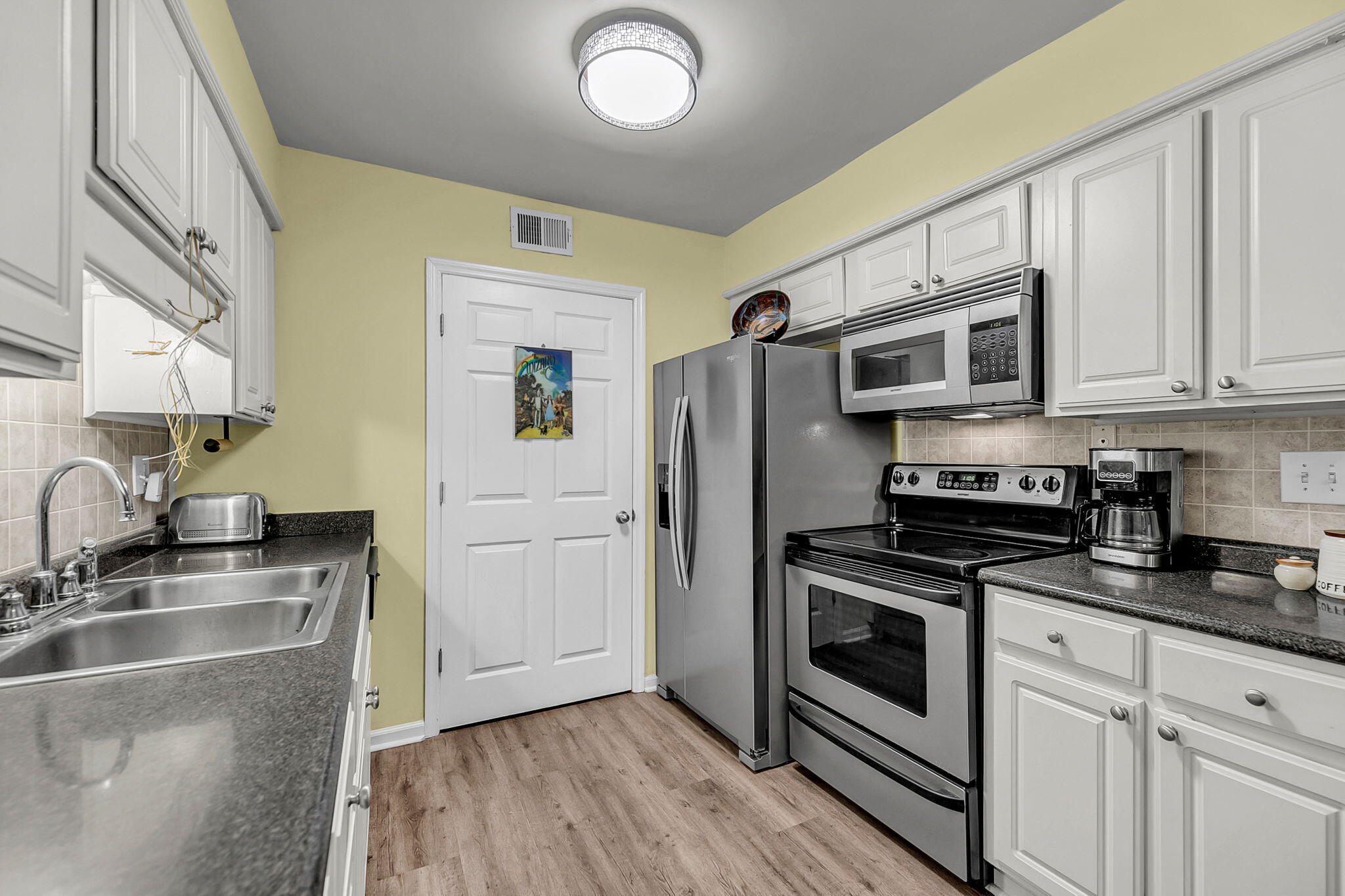 1402 Camp Road, Unit 6E Charleston, SC 29412 - Photo 6 of 28 6