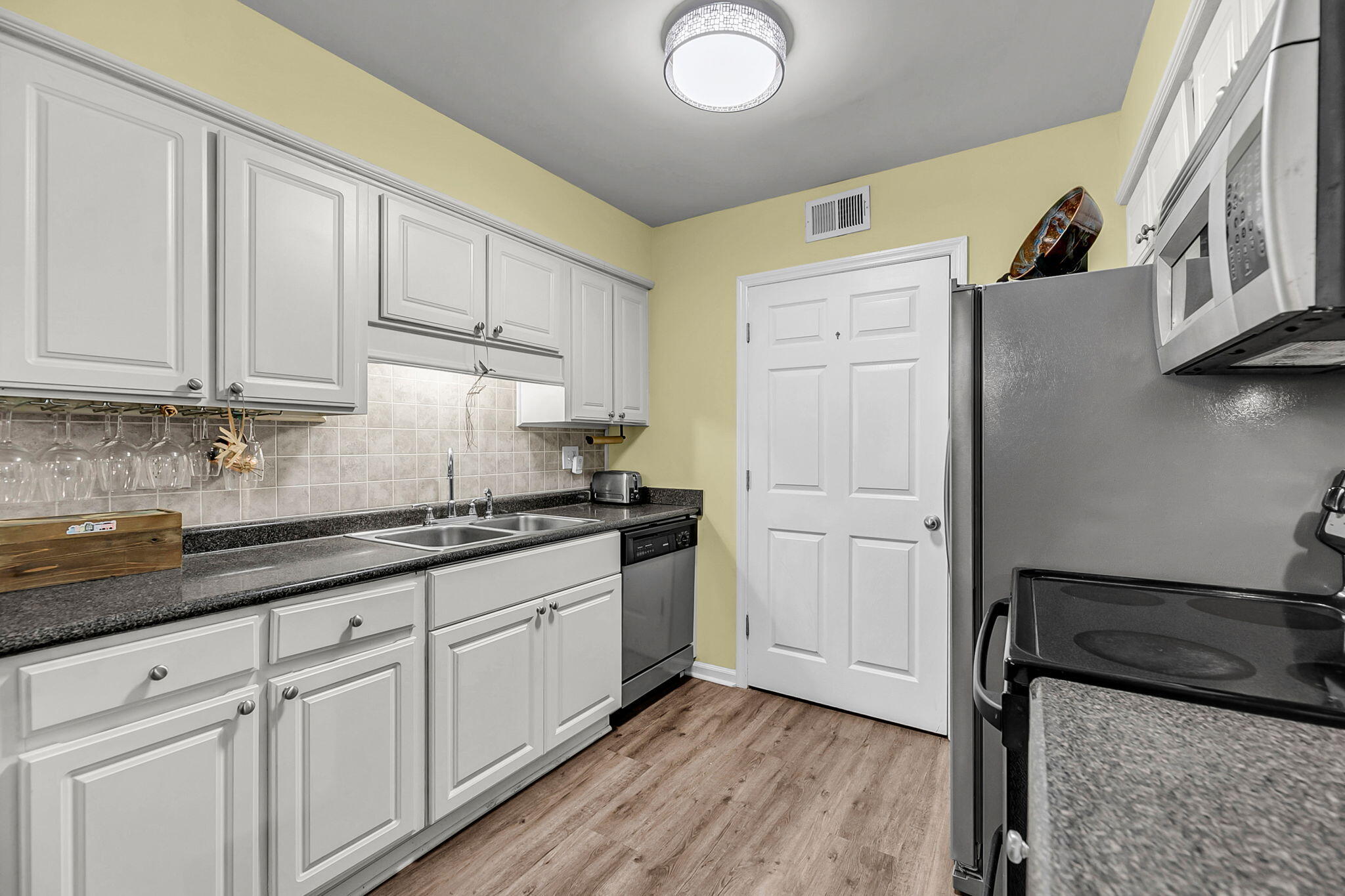 1402 Camp Road, Unit 6E Charleston, SC 29412 - Photo 8 of 28 8