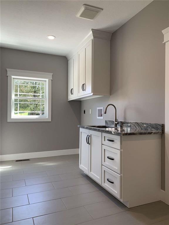 1014 Mitchell Drive McKees Rocks, PA 15136 - Photo 12 of 25