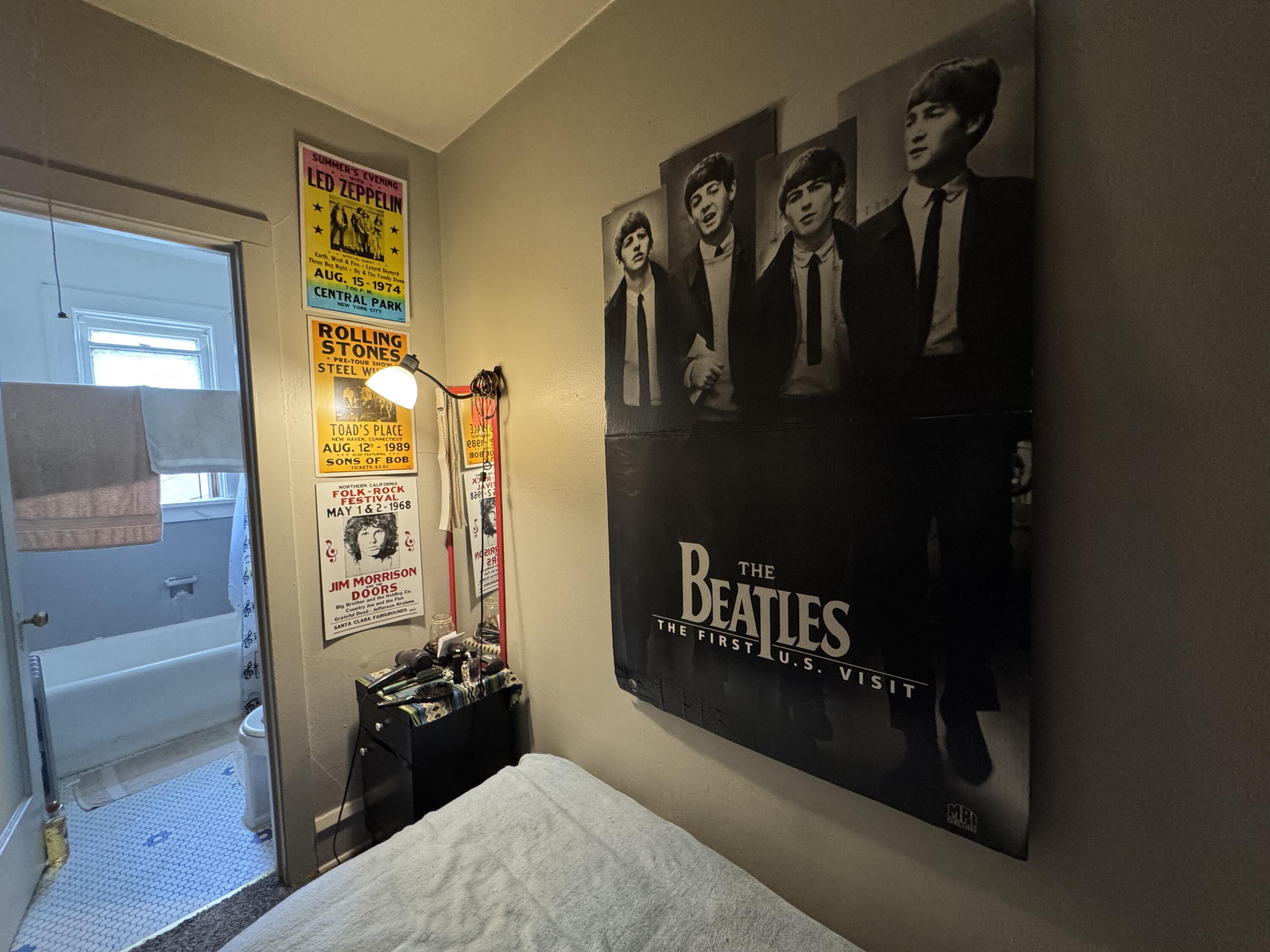 831 College Avenue, Unit 833 Racine, WI 53403 - Photo 11 of 18 Bedroom