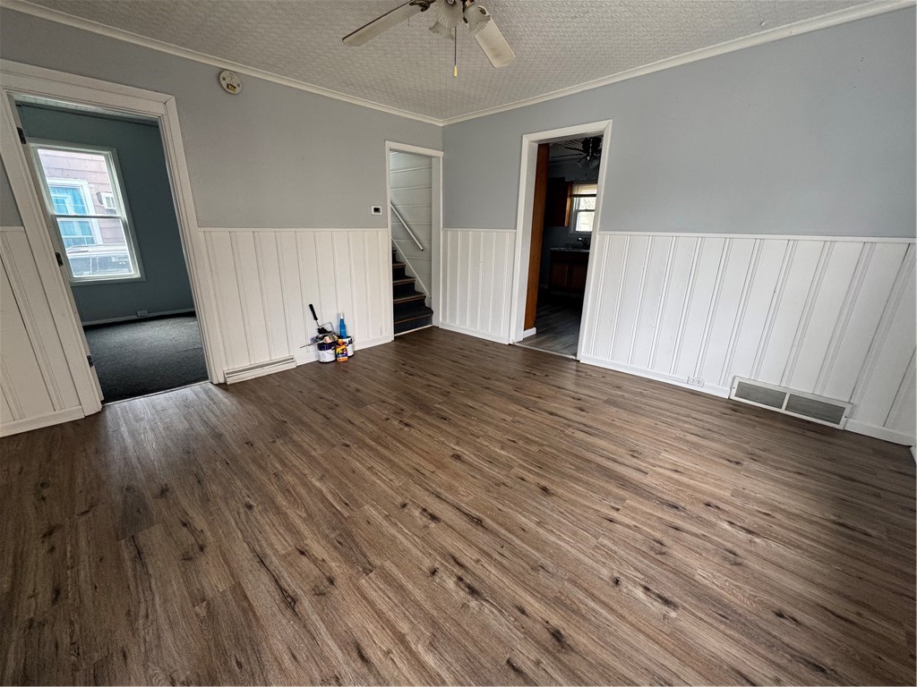 322 Grand Avenue Rochester, NY 14609 - Photo 4 of 19