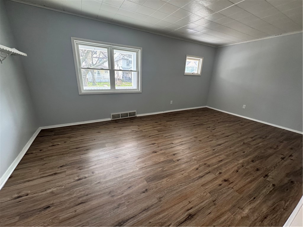 322 Grand Avenue Rochester, NY 14609 - Photo 5 of 19