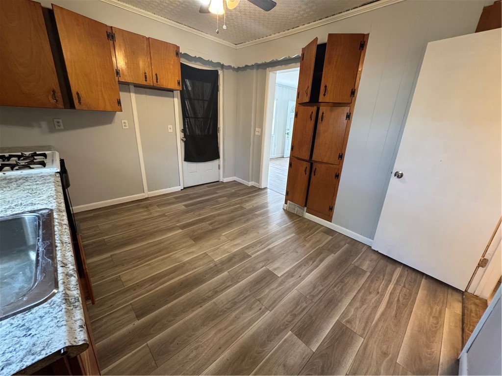 322 Grand Avenue Rochester, NY 14609 - Photo 7 of 19