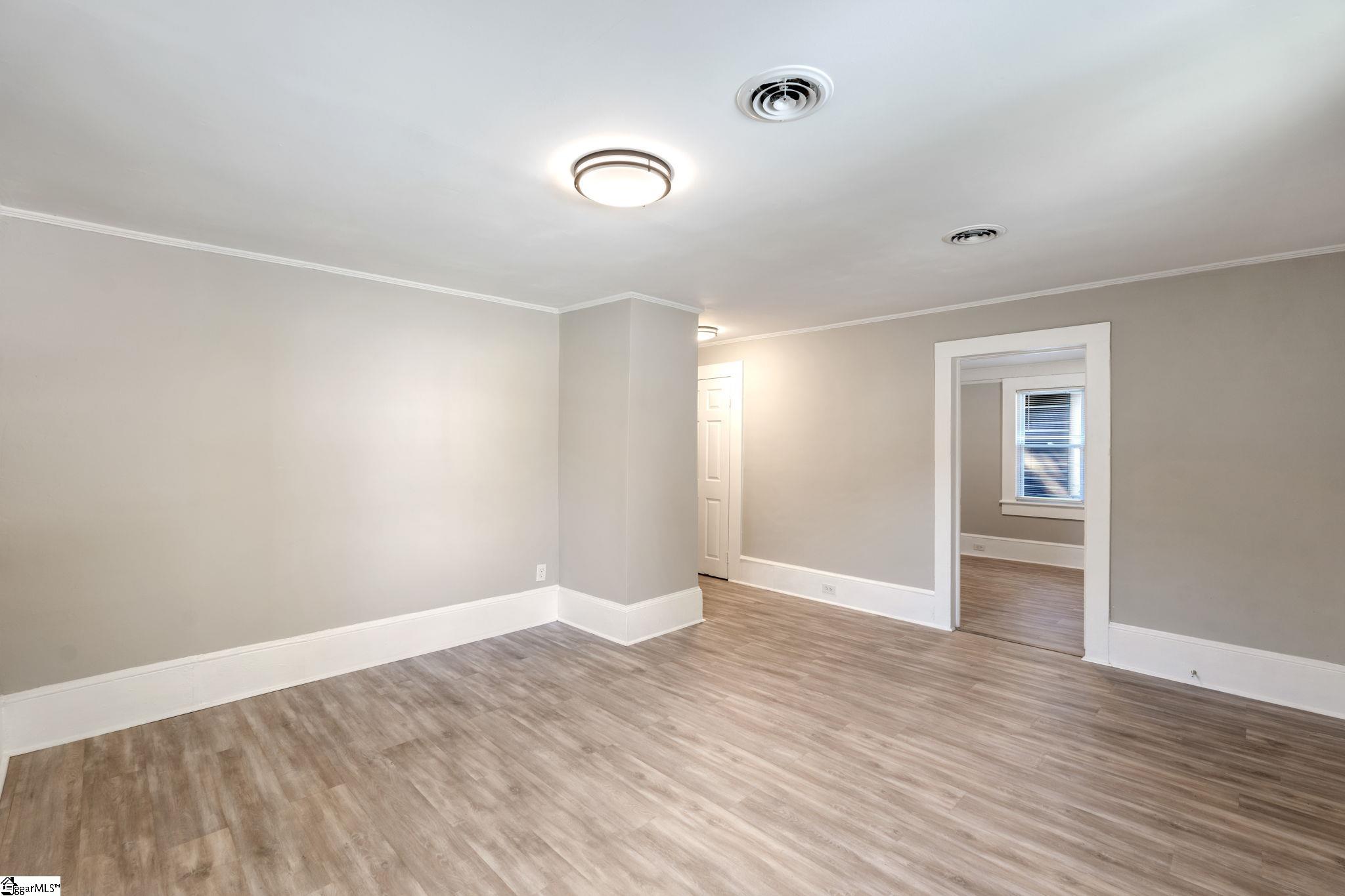 305 Frank Street Greenville, SC 29601 - Photo 1 of 35