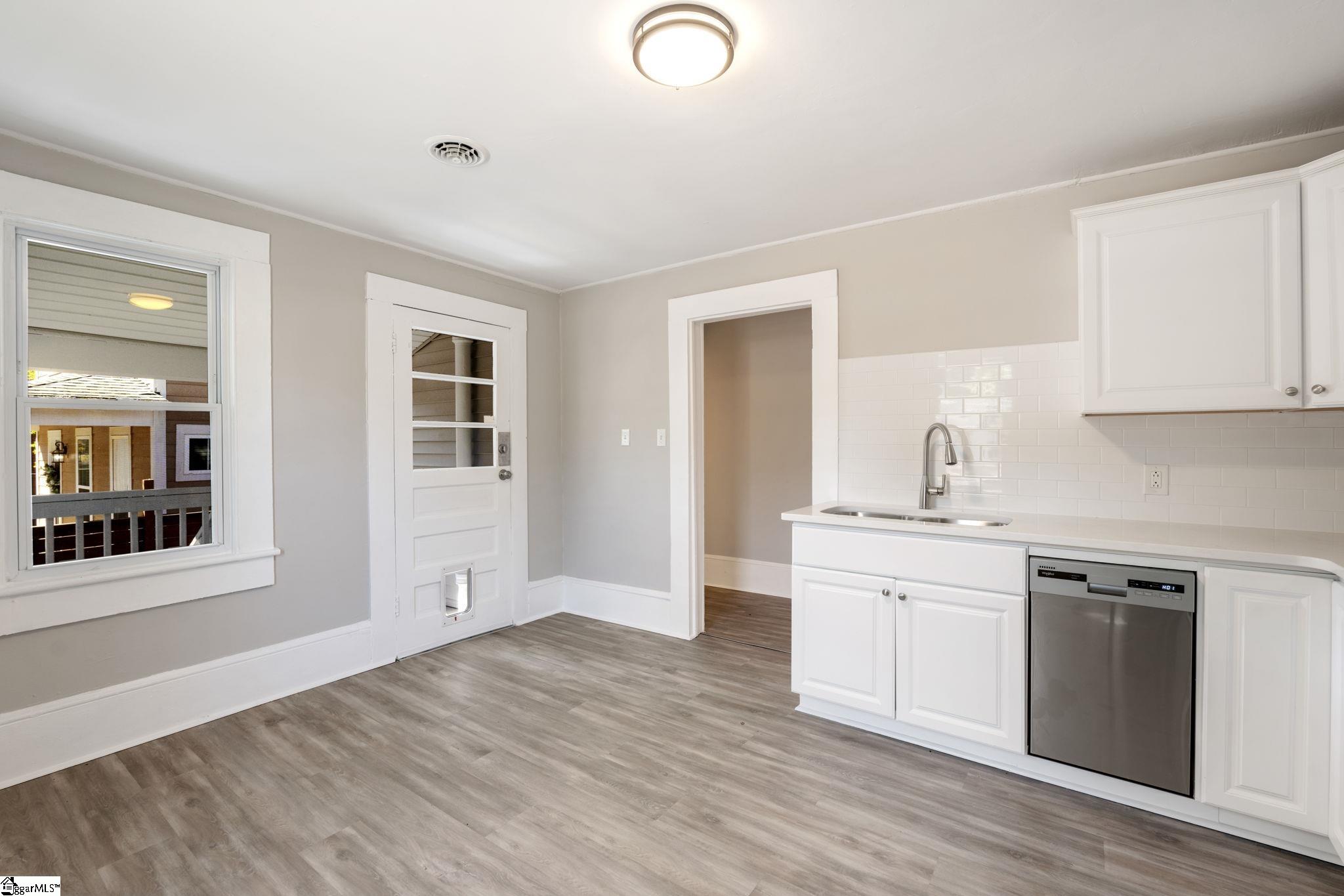 305 Frank Street Greenville, SC 29601 - Photo 19 of 35