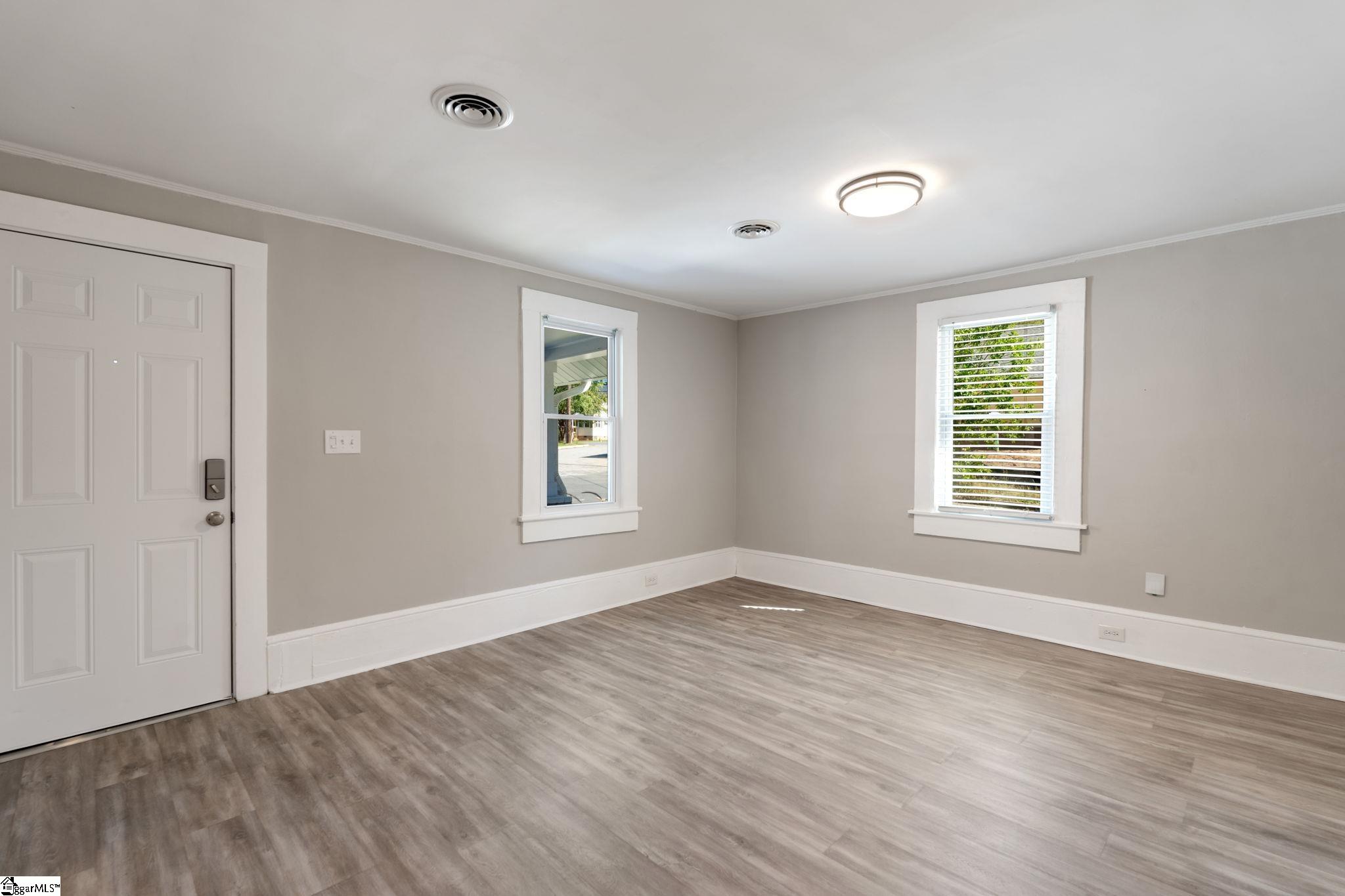 305 Frank Street Greenville, SC 29601 - Photo 24 of 35