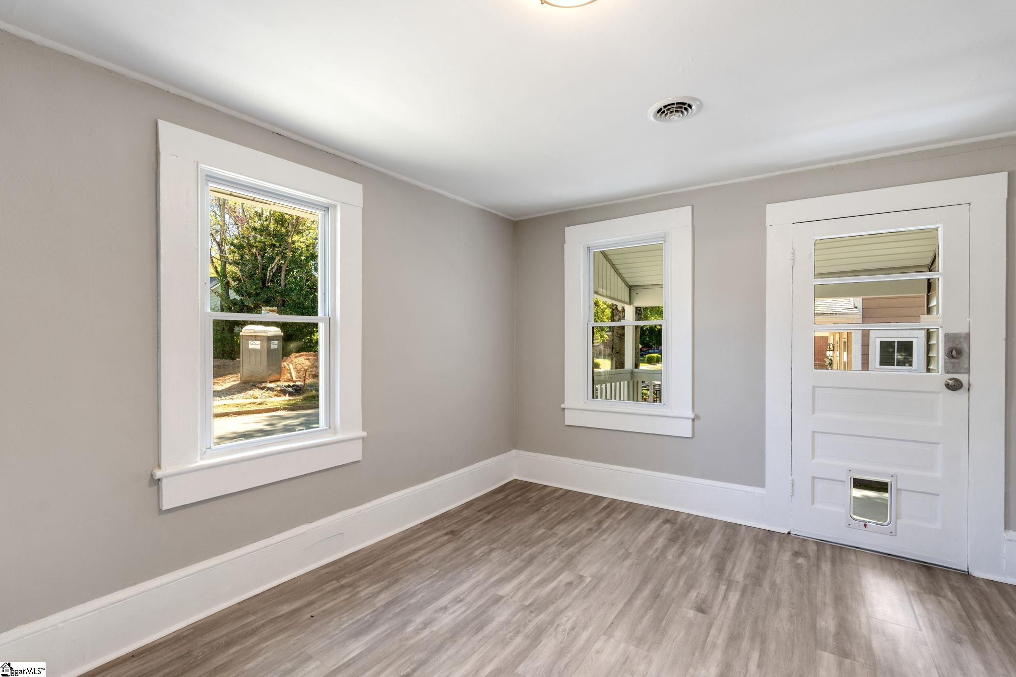 305 Frank Street Greenville, SC 29601 - Photo 26 of 35