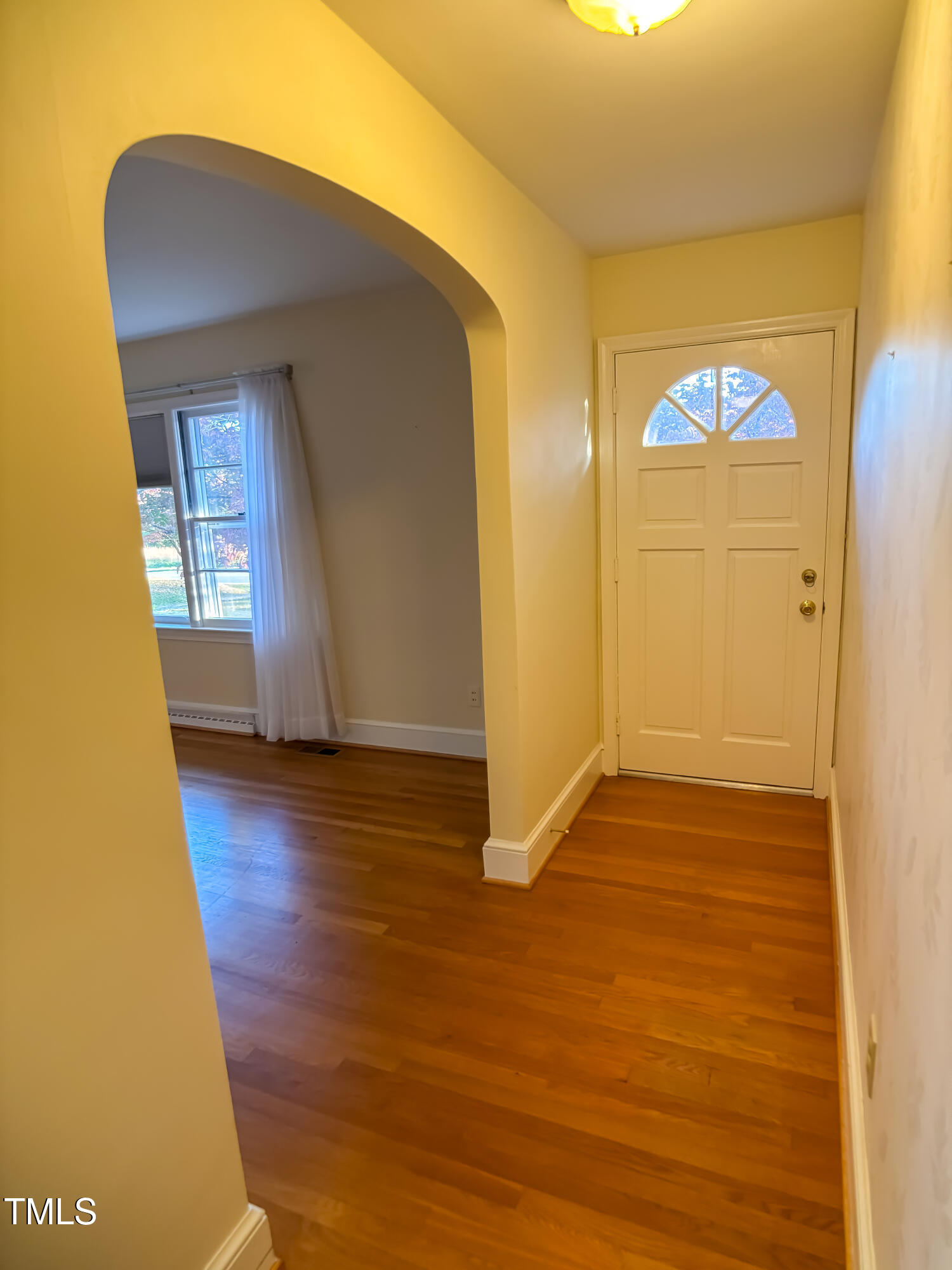 3817 West Ten Road Efland, NC 27243 - Photo 16 of 30 3817 West Ten Rd Efland_Internal_Living