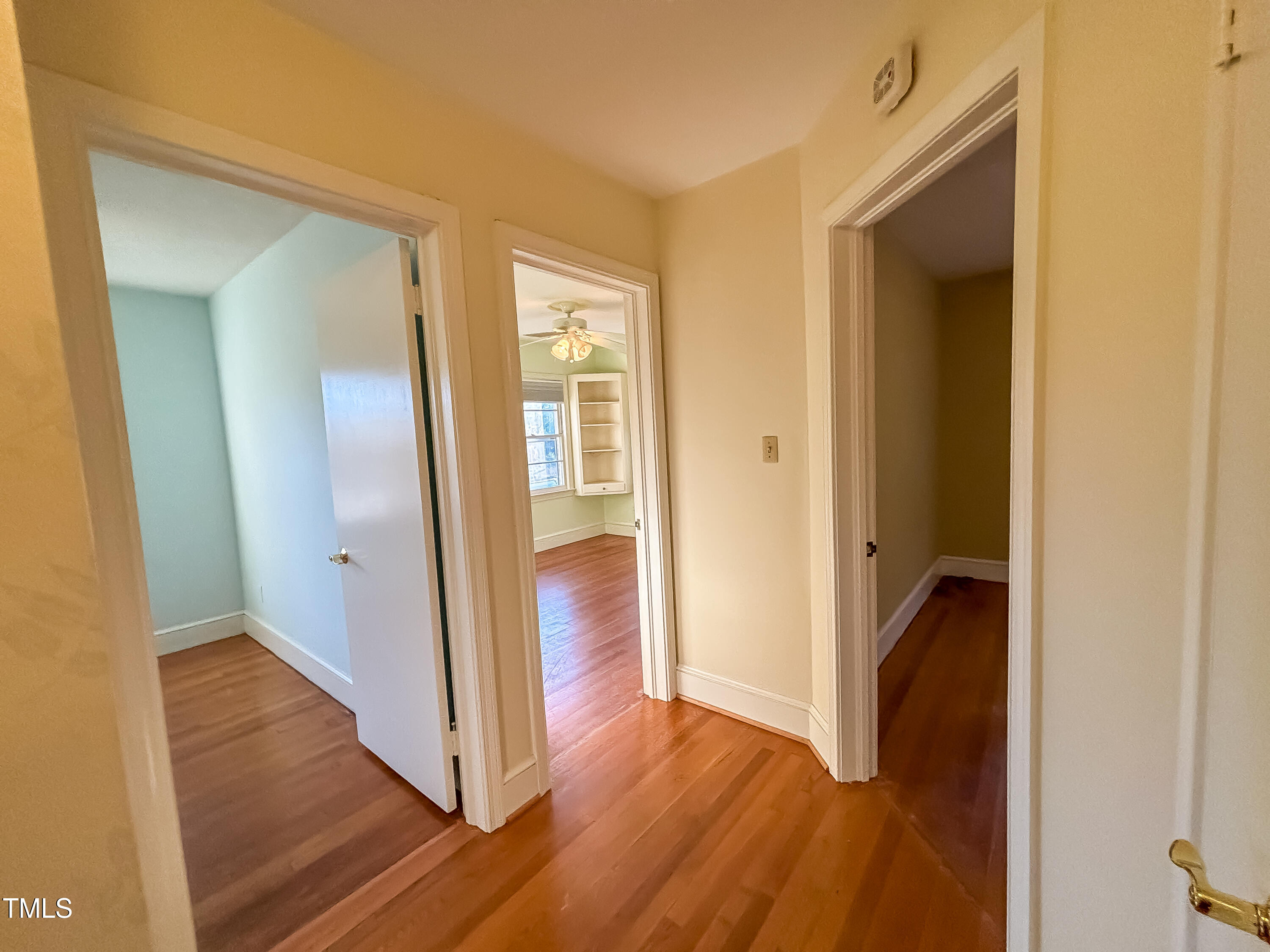 3817 West Ten Road Efland, NC 27243 - Photo 20 of 30 3817 West Ten Rd Efland_Internal_Hallway