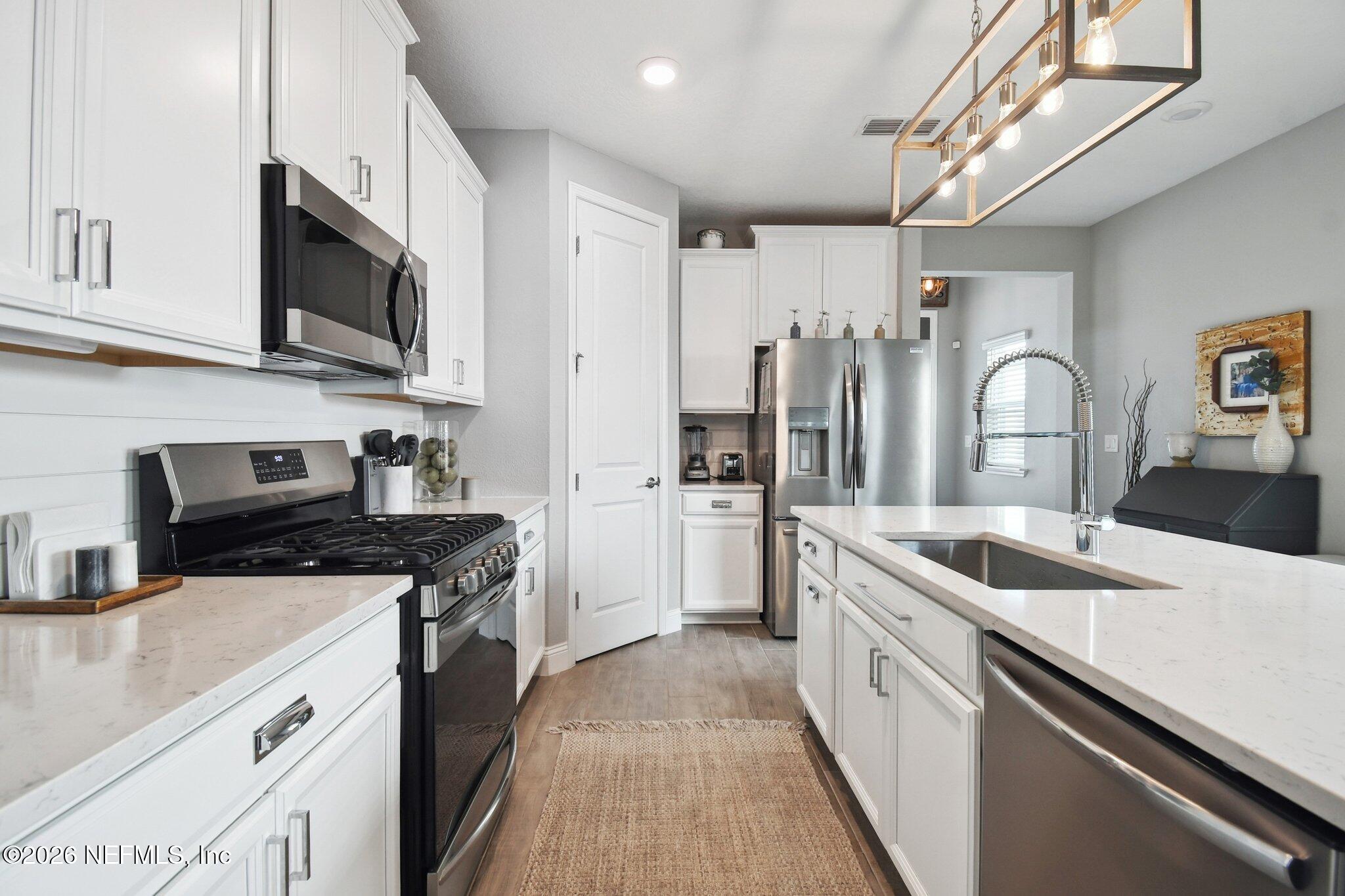 182 Killarney Avenue St. Johns, FL 32259 - Photo 8 of 27 7-Kitchen 3