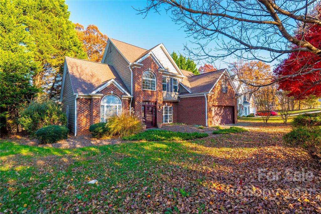 1144 Players Ridge Road Hickory, NC 28601 - Photo 3 of 48 Gallery Image 3