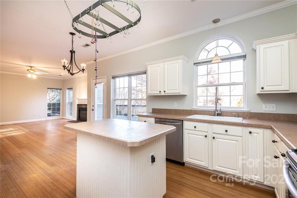 1144 Players Ridge Road Hickory, NC 28601 - Photo 22 of 48 Gallery Image 22
