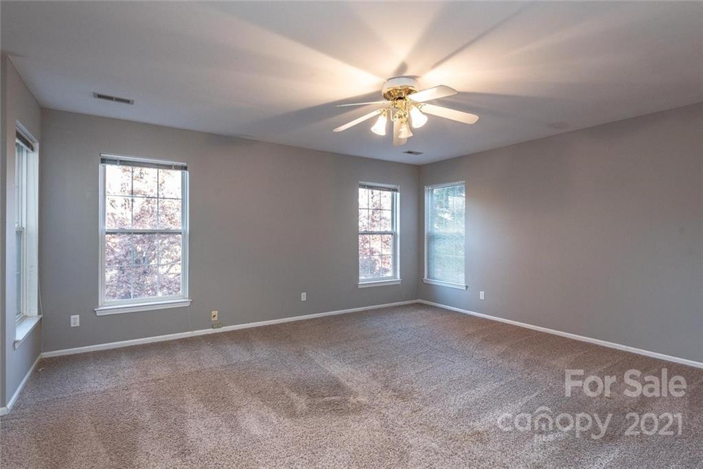 1144 Players Ridge Road Hickory, NC 28601 - Photo 36 of 48 Gallery Image 36