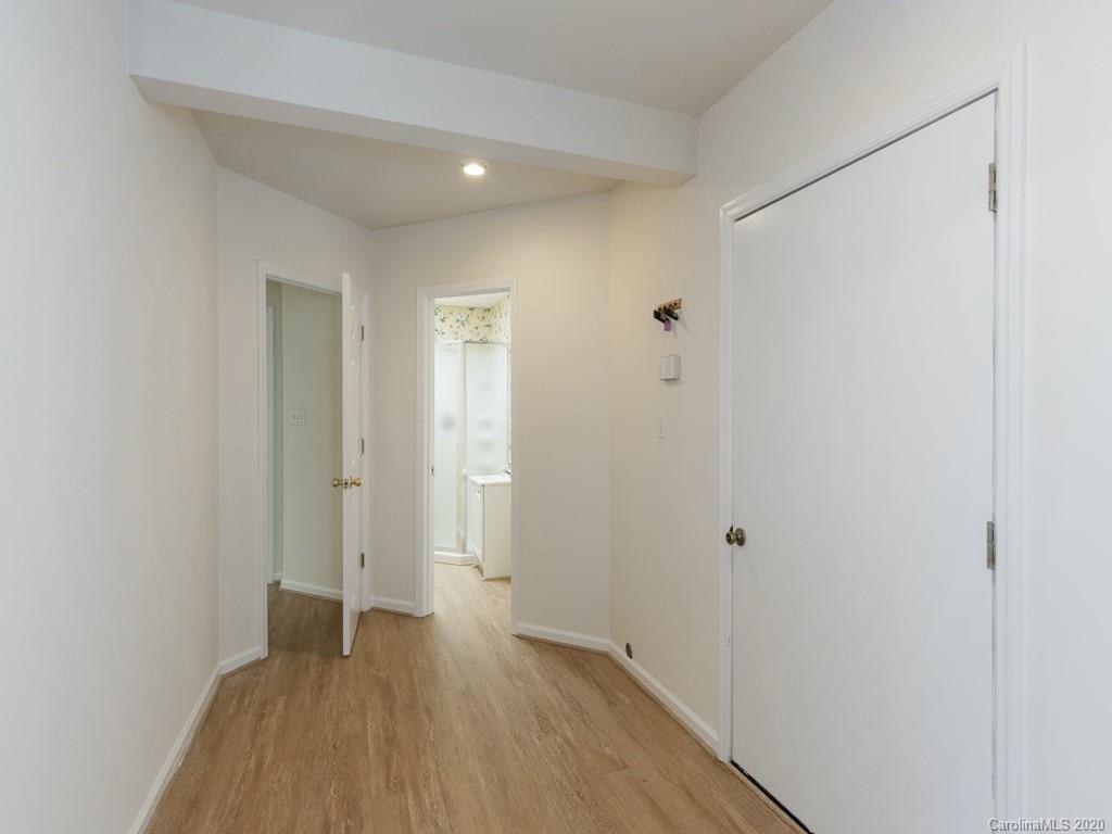 18 Springfield Way, Unit 5 Arden, NC 28704 - Photo 20 of 24 Gallery Image 20