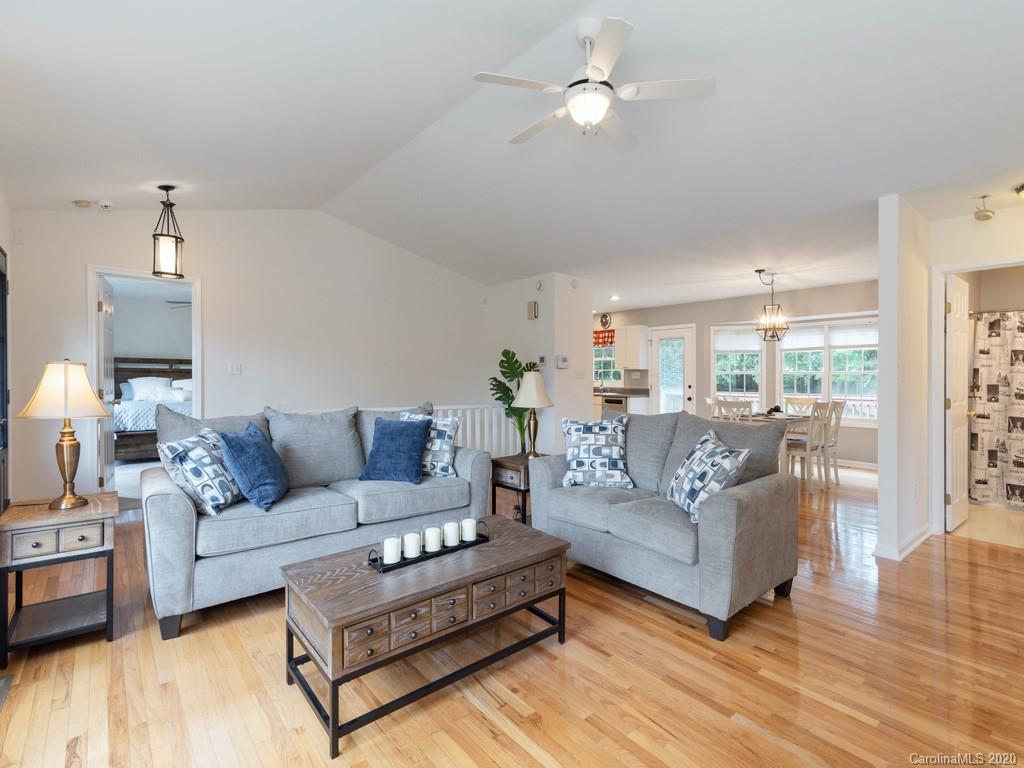 18 Springfield Way, Unit 5 Arden, NC 28704 - Photo 6 of 24 Gallery Image 6