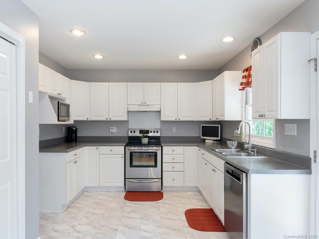 18 Springfield Way, Unit 5 Arden, NC 28704 - Photo 8 of 24 Gallery Image 8