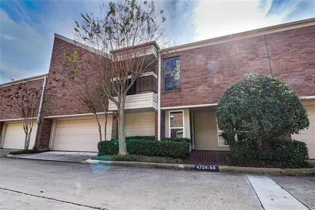 $4,500 | 4724 Post Oak Timber Drive, Unit 8/65, Houston, TX 77056