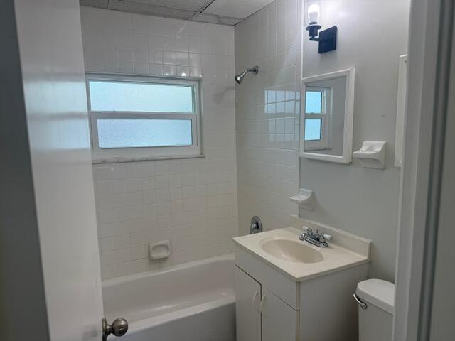4888 Ohio Road Lake Worth, FL 33463 - Photo 14 of 24 Bathroom