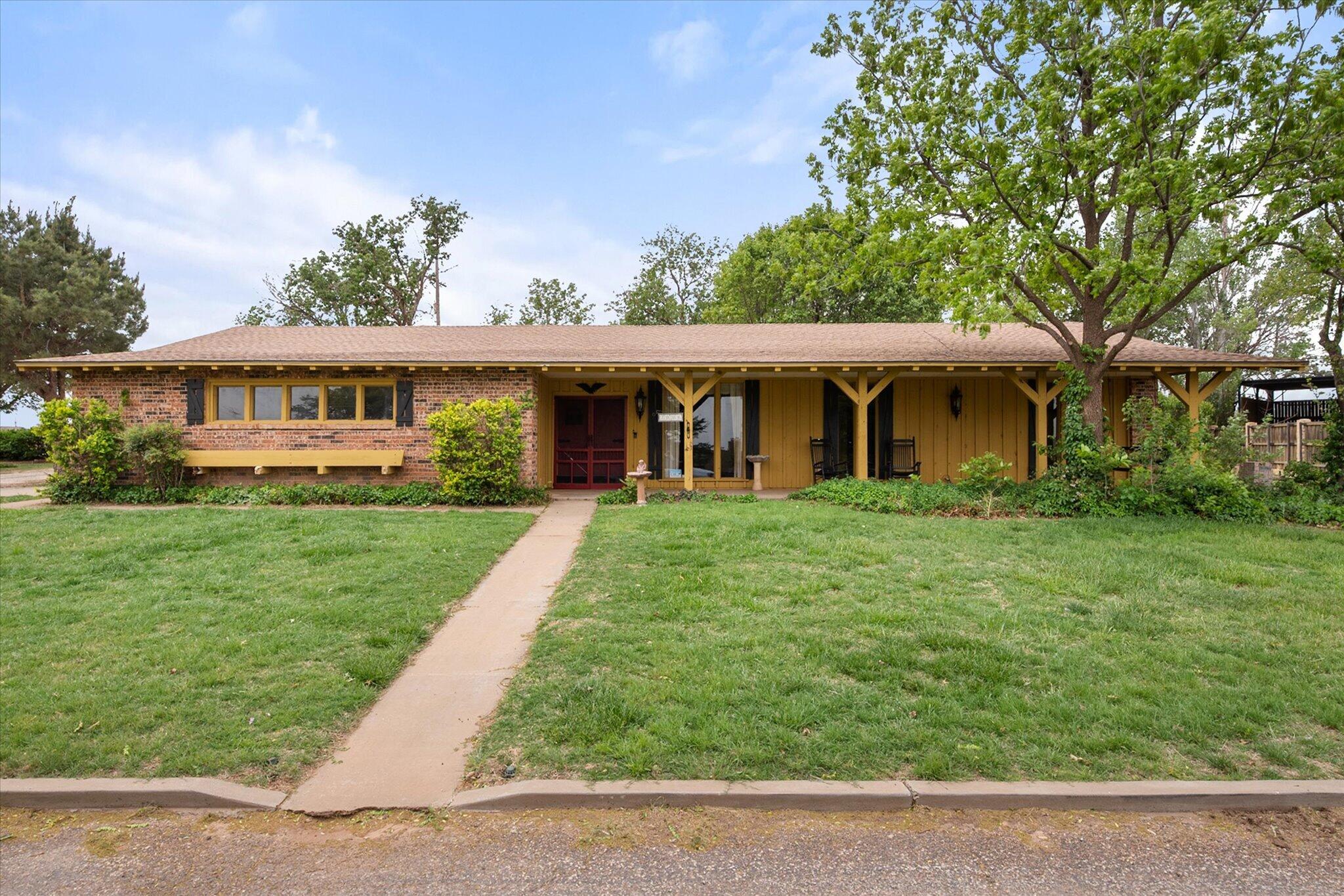 7006 West 13th Street Plainview, TX 79072 - Photo 3 of 45 02-7006 W 13th St7826_crop