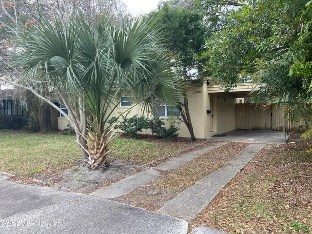 $1,200 | 2158 Spring Park Road, Jacksonville, FL 32207
