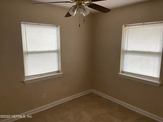 $1,200 | 2158 Spring Park Road, Jacksonville, FL 32207