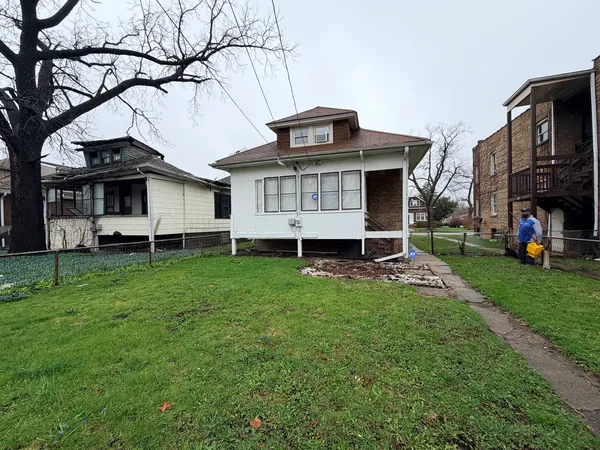 $2,650 | 13903 South State Street, Riverdale, IL 60827