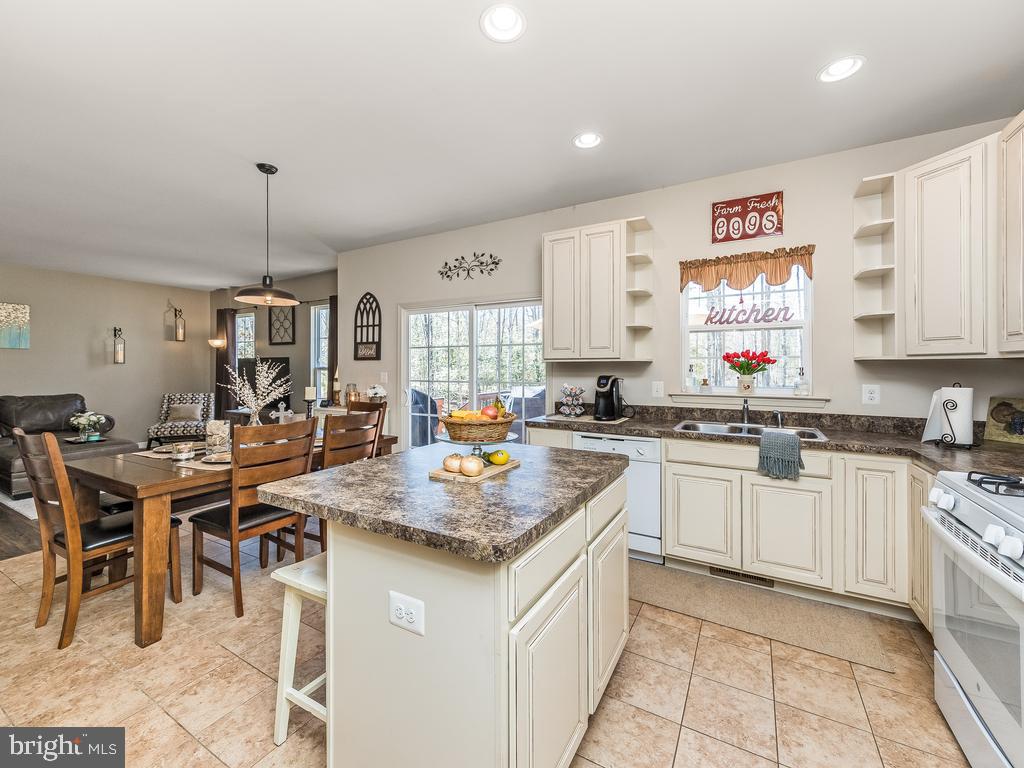 45 Newton Road Fredericksburg, VA 22405 - Photo 5 of 36 Kitchen