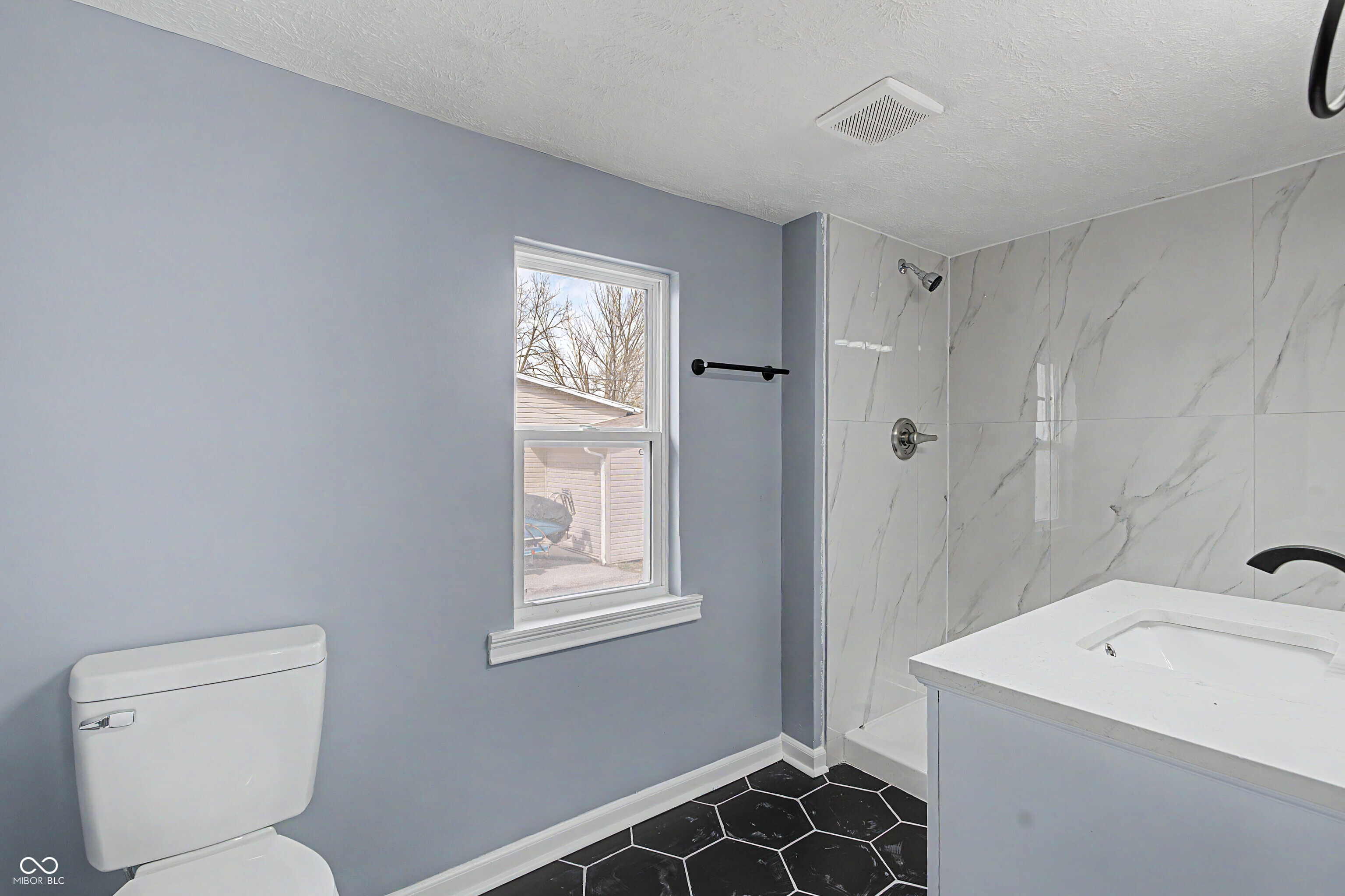 409 North Walnut Street Alexandria, IN 46001 - Photo 17 of 28
