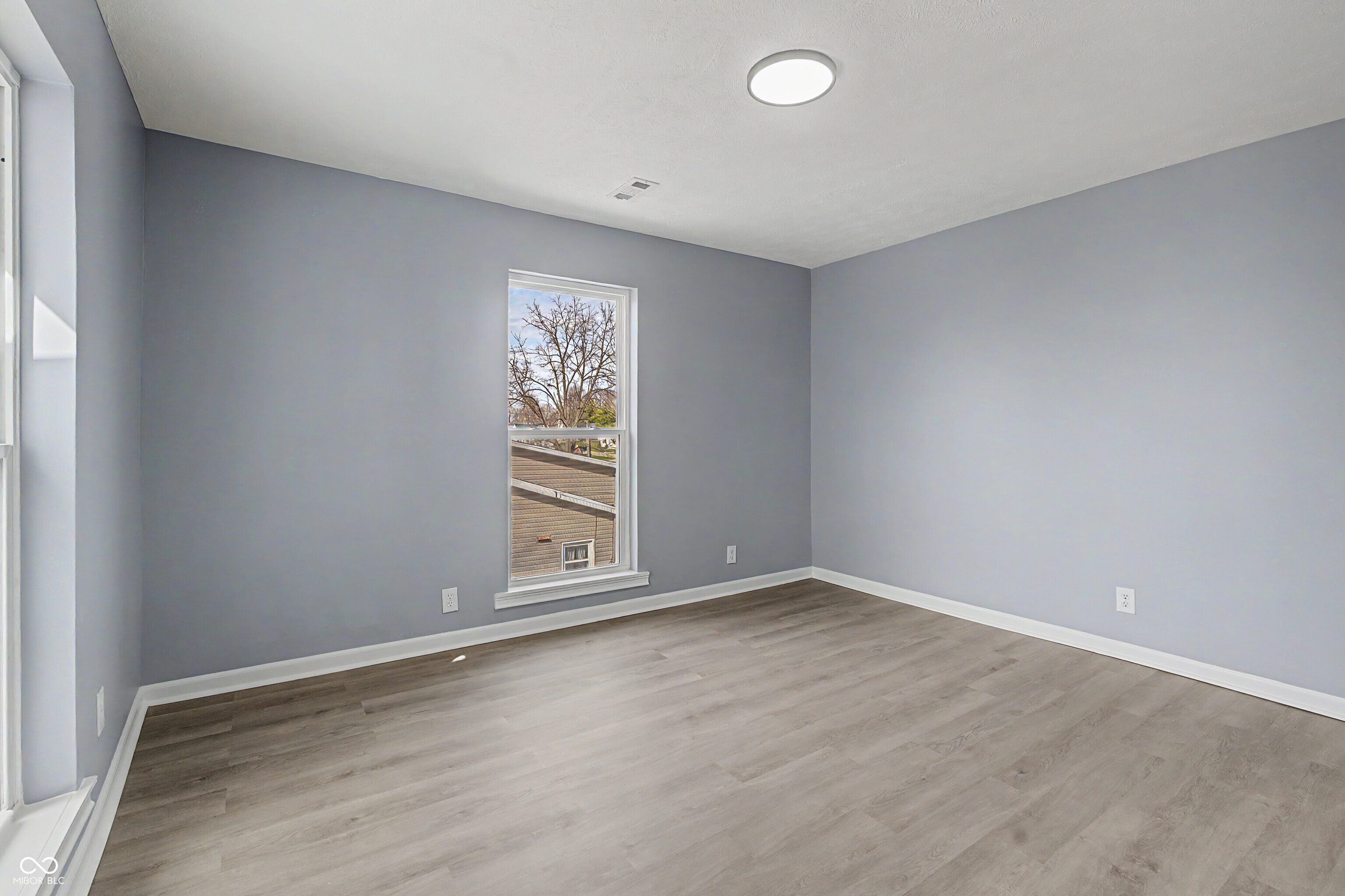 409 North Walnut Street Alexandria, IN 46001 - Photo 19 of 28