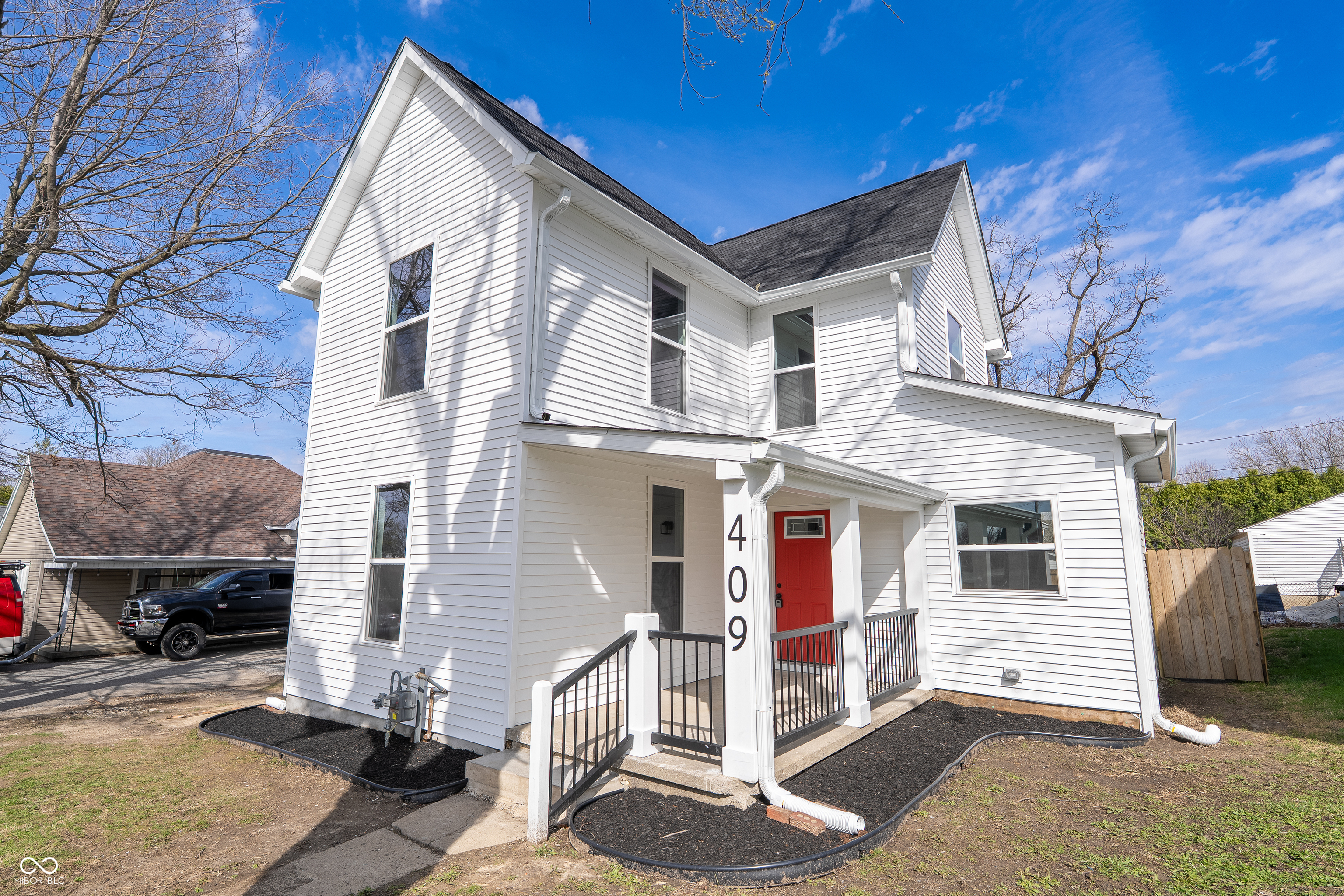 409 North Walnut Street Alexandria, IN 46001 - Photo 2 of 28