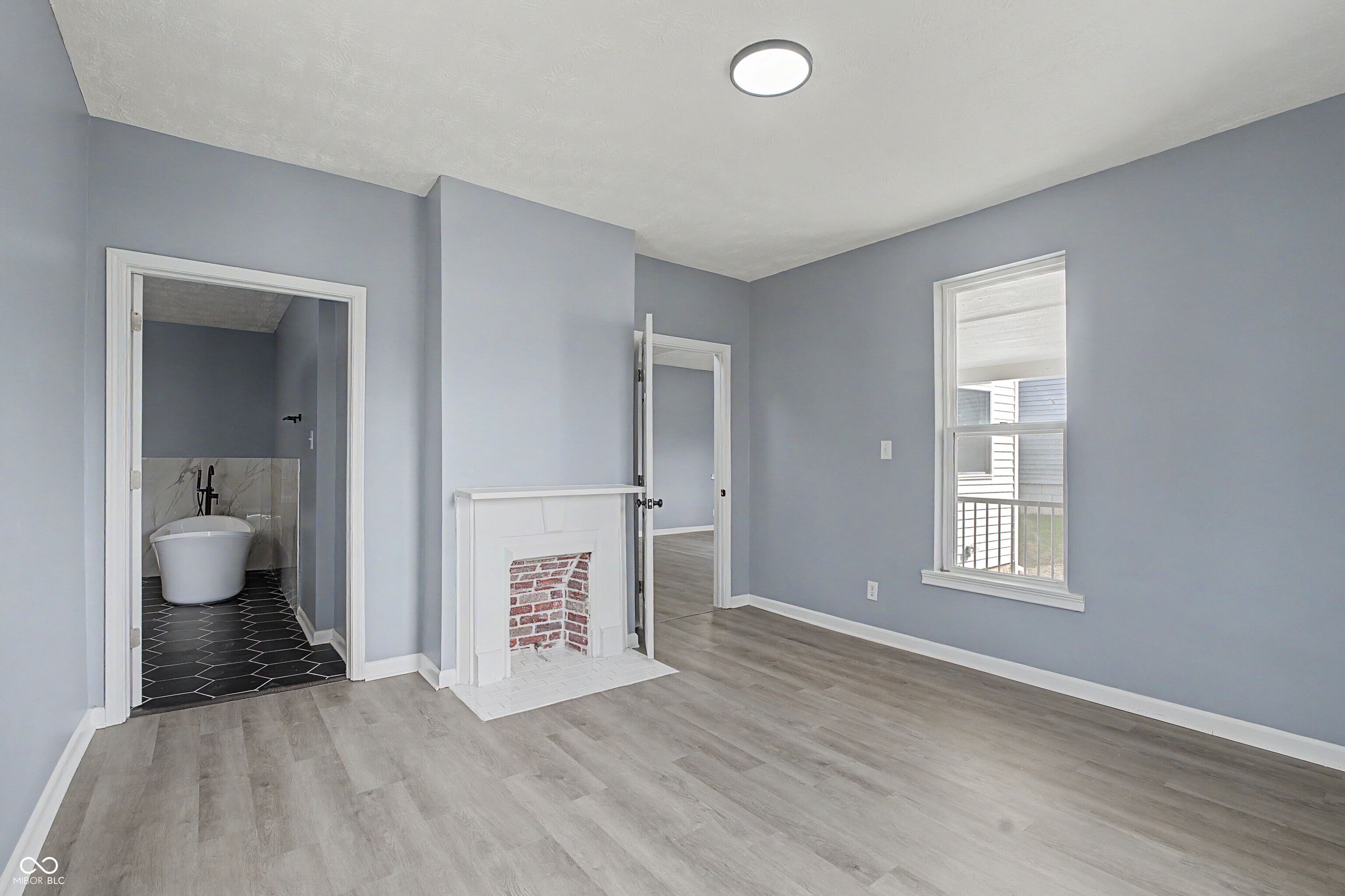 409 North Walnut Street Alexandria, IN 46001 - Photo 9 of 28
