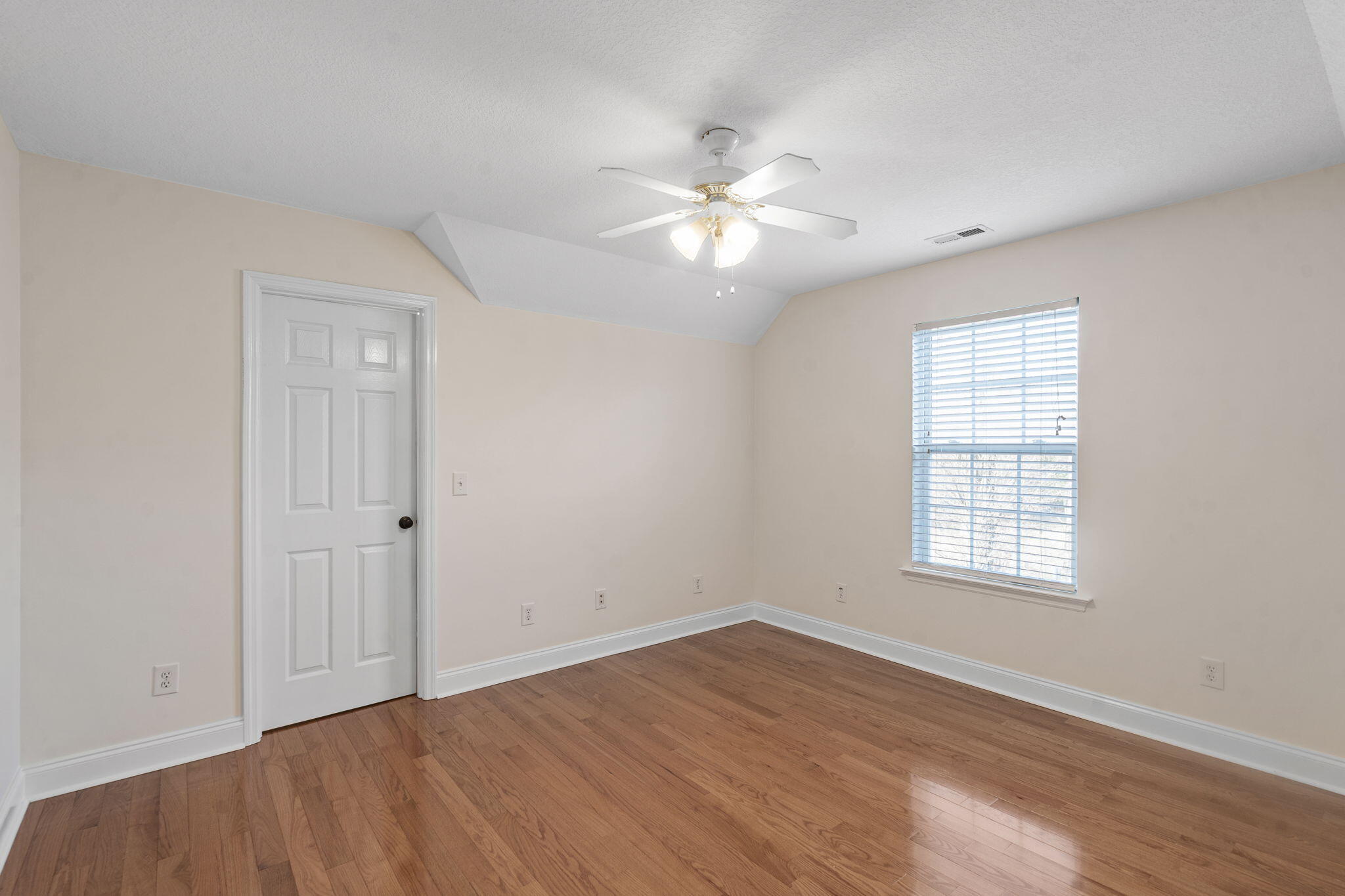199 Savannah Ridge Trail Cleveland, TN 37323 - Photo 26 of 33 26-web-or-mls-DSC01189