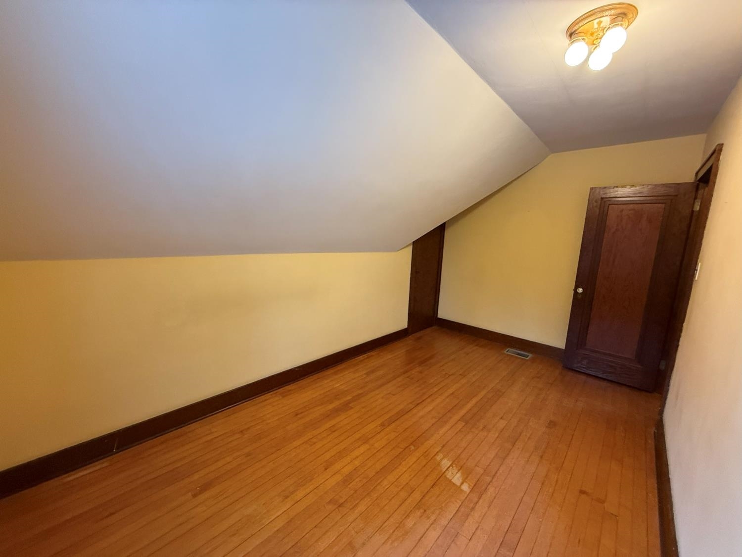 124 East Randall Street Shawano, WI 54166 - Photo 29 of 38