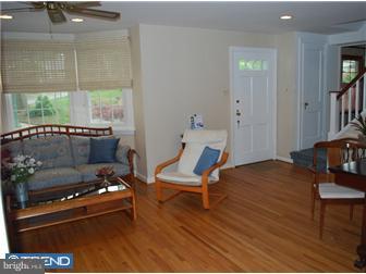 215 Canterbury Road Havertown, PA 19083 - Photo 6 of 12 Living Room
