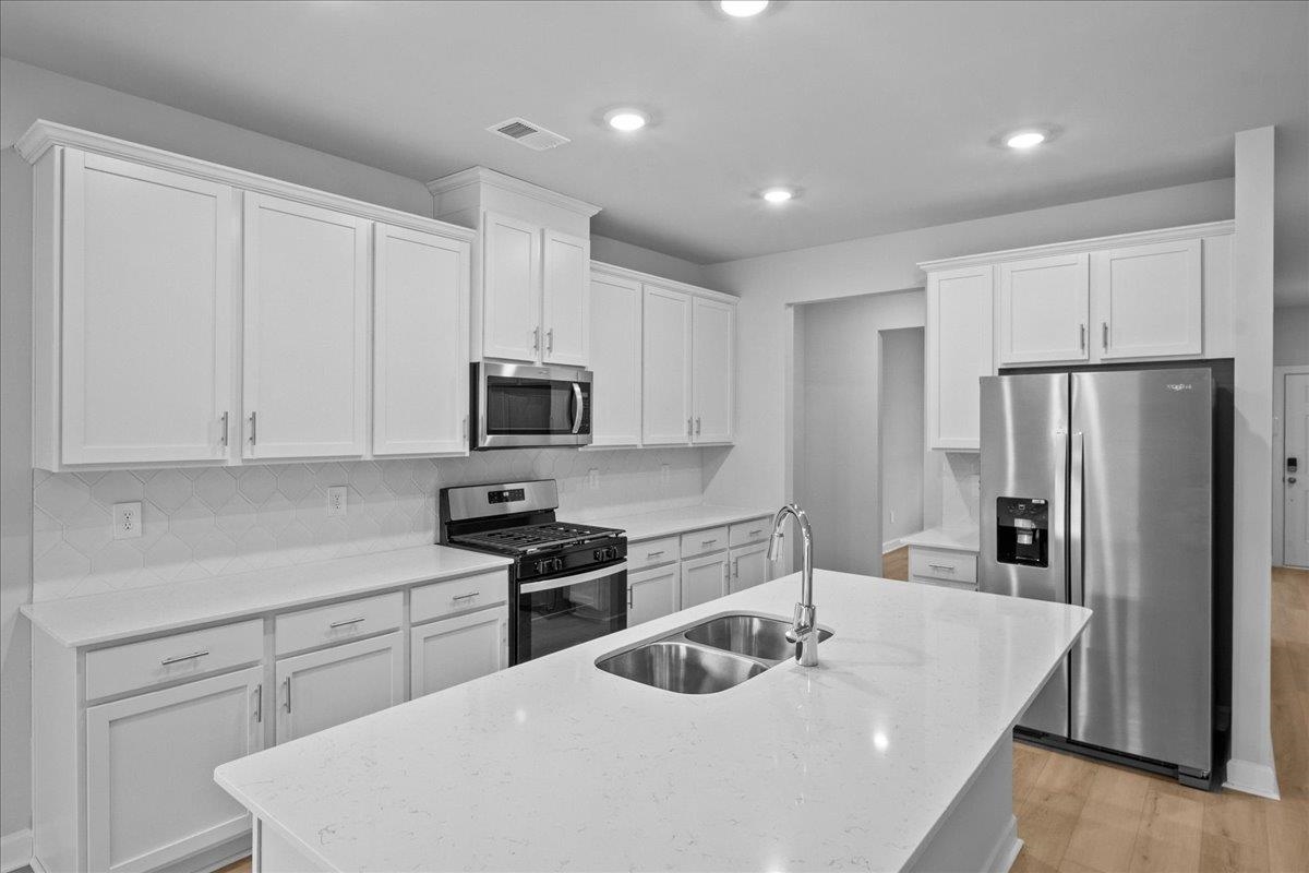 217 Tantalus Street Gray Court, SC 29645 - Photo 10 of 41