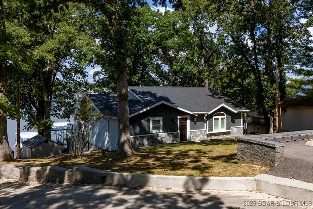 $1,800,000 | 394-406 Highly Drive, Sunrise Beach, MO 65079