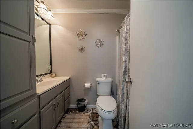 $1,800,000 | 394-406 Highly Drive, Sunrise Beach, MO 65079