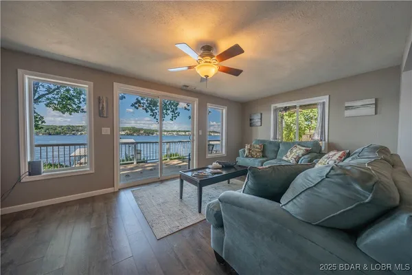 $1,800,000 | 394-406 Highly Drive, Sunrise Beach, MO 65079