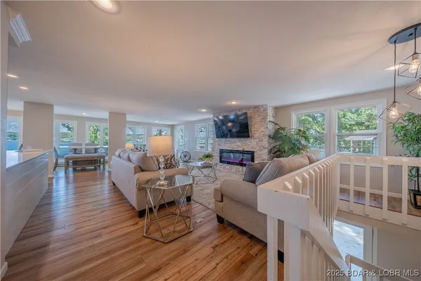 $1,800,000 | 394-406 Highly Drive, Sunrise Beach, MO 65079